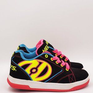 Heelys skate shoes B596
